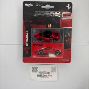 Speed icons - Ferrari SF-90 Stradle Red 1:64 scale model car - Maisto