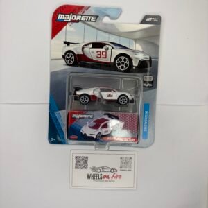 Bugatti Chiron Pur Sport – Majorette Showroom Deluxe Cars