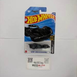 BATMAN : ARKHAM ASYLUM BATMOBILE