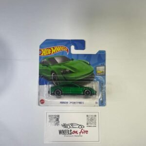 PORSCHE TAYCAN TURBO S