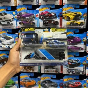 Hot Wheels Premium Car Culture Team Transport Set #67 - Sauber-Mercedes C9/Fleet Flyer