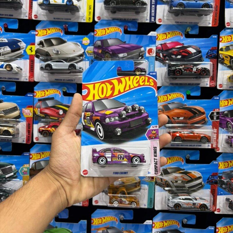 Hot Wheels 2025 - Collector # 113/250 - Compact Kings 4/10 - Ford Escort