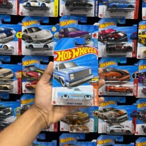 '83 CHEVY SILVERADO | IMPORTED | LIGHT BLUE