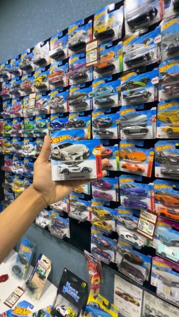 Supraaaaa 
#hotwheels #diecast #cars #supra #trend