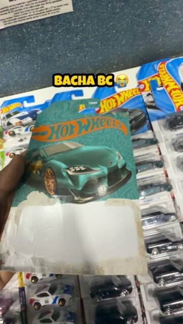 Why did he do this with my hotwheels 😭