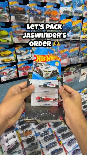 Dm to order❗️
#hotwheels #diecast #cars #bmw #ferrari