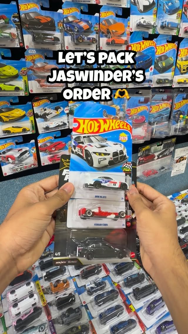 Dm to order❗️
#hotwheels #diecast #cars #bmw #ferrari
