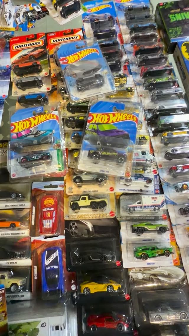 There’s always a bigger fish in the ocean😭🫣
#hotwheels #supra