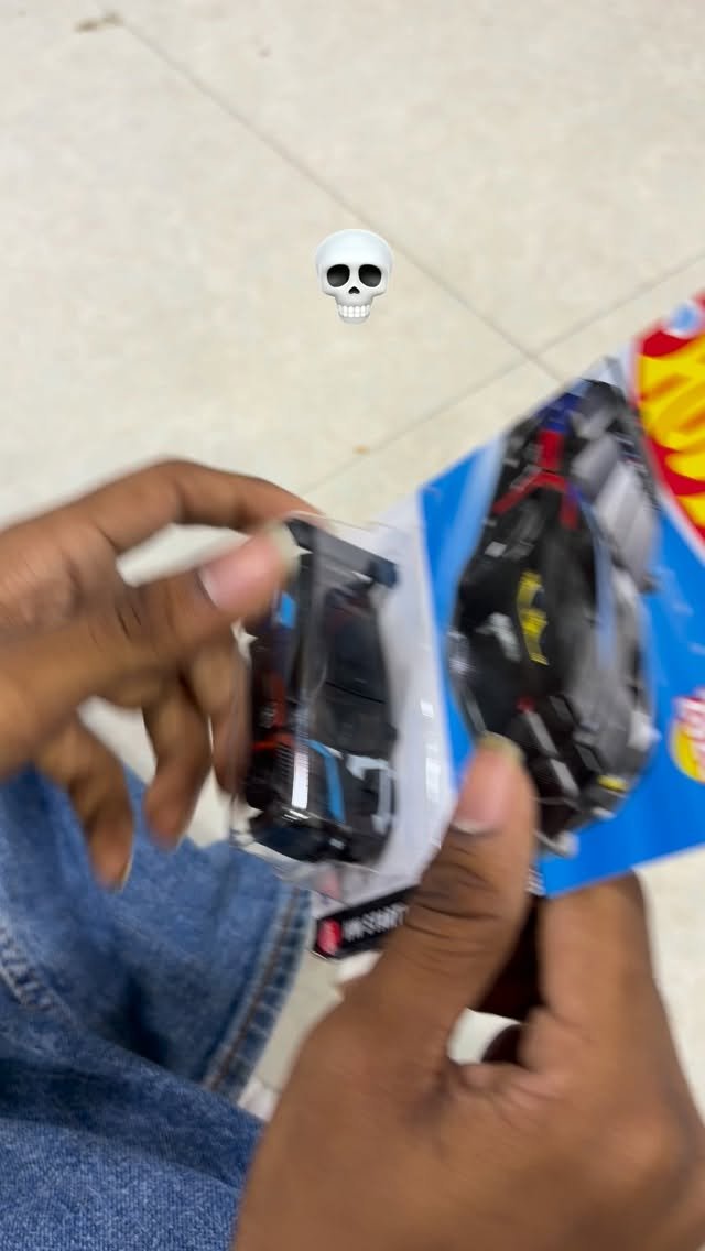 Uncarded the beat hot wheels of the year 💀