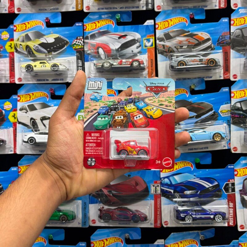 OFFICIAL DISNEY LIGHTNING MCQUEEN | MINI | IMPORTED