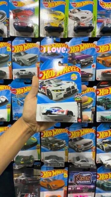 All I love is my hotwheels 🥰