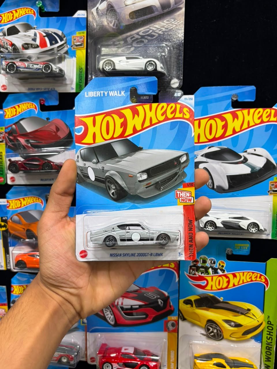 NISSAN SKYLINE 2000GT-R LBWK | UK IMPORTED