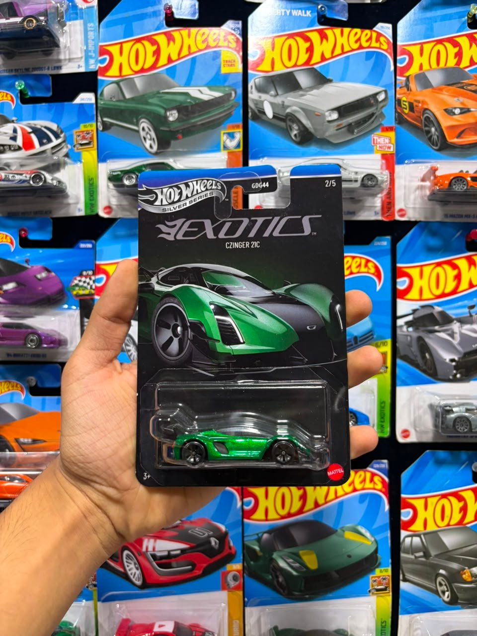 Hot Wheels Czinger Imported Exotics Mainline 1:64 Scale 1:64 Scale Diecast Model - Mint Blister Pack